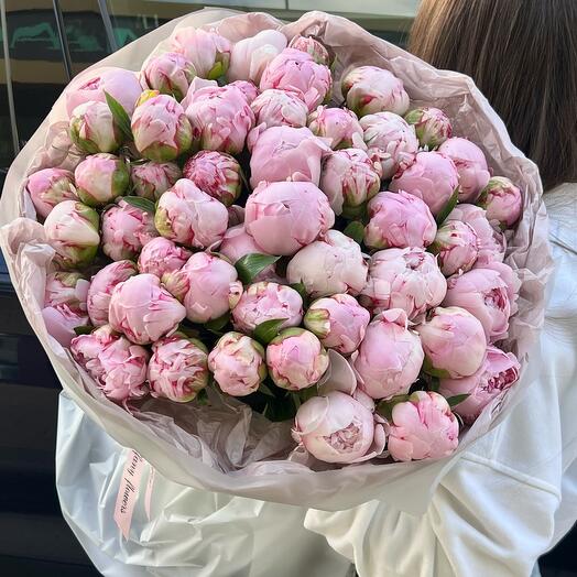 Букет от студии «TIFFANY» пионы1