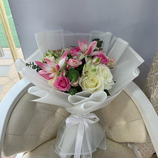 Pink small bouquets