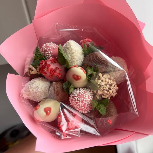 Букет из клубники в шоколаде