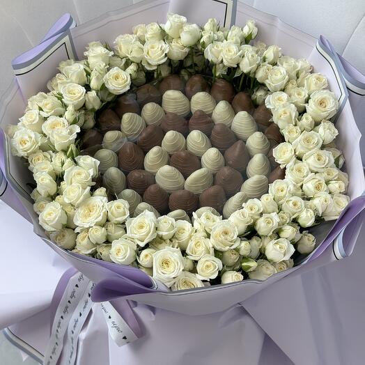 Bouquet (size M, with roses, white)