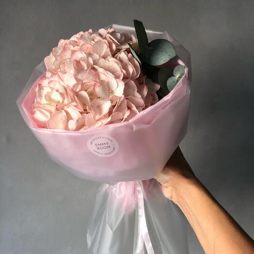 Ramo con eucalipto y Hortensia