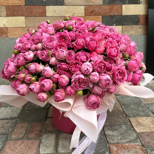 Коробка с пионовидными розами💕