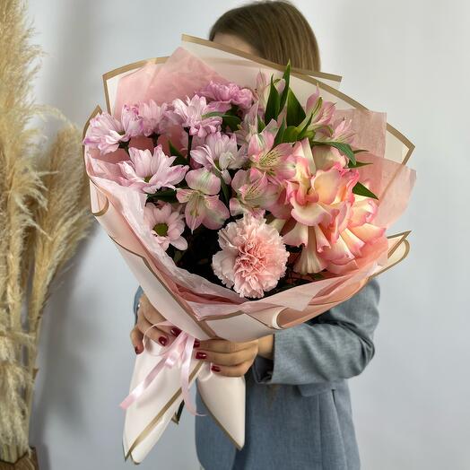 A nice compliment with an openwork rose