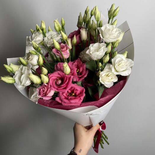 Sus flores favoritas son eustoma