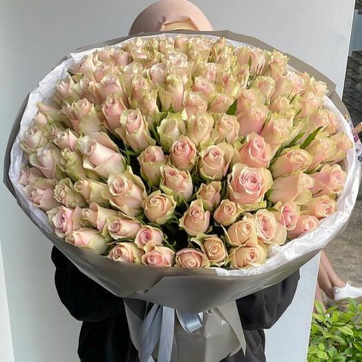 Кремовые розы