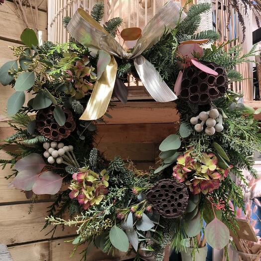 Hydrangea and lotus wreath