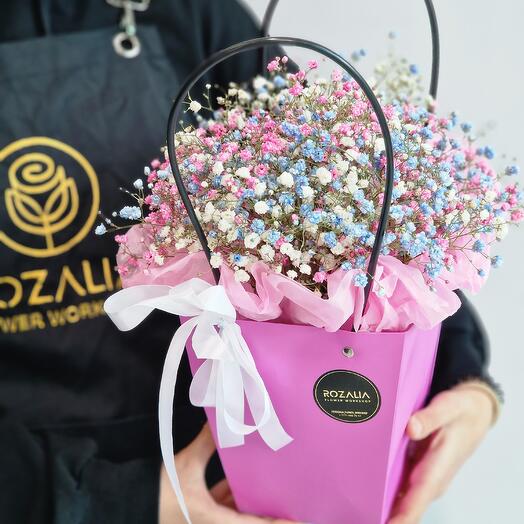 Радужная гипсофила в сумочке