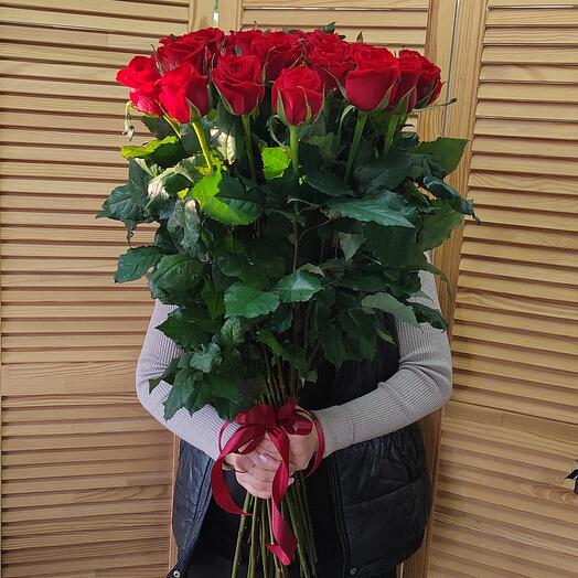 31 роза, 60 см