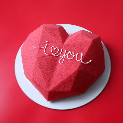 Торт муссовый в форме сердца с гранями I Love You