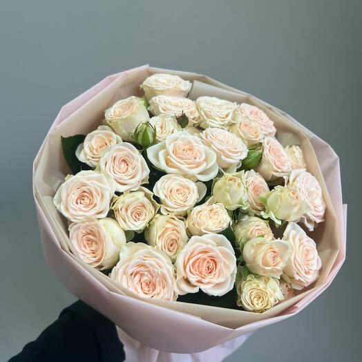 Bouquet of bush roses
