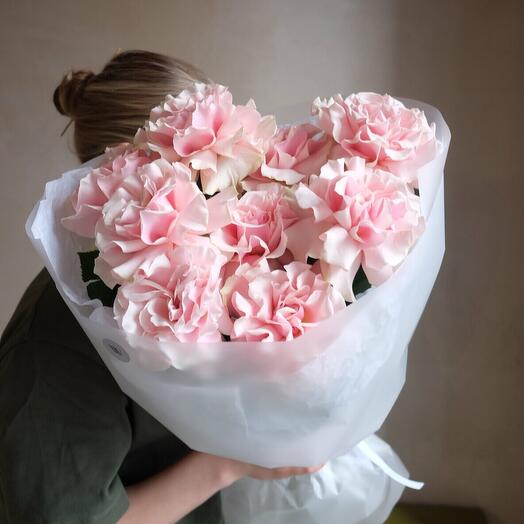 Букет из 9 розовых французских роз