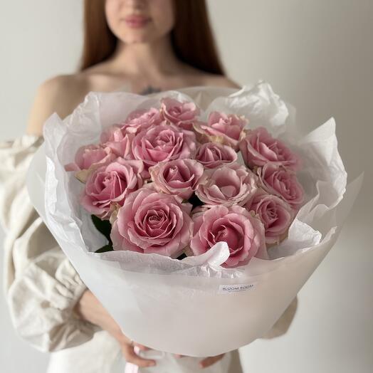 Букет из 15 ажурных роз