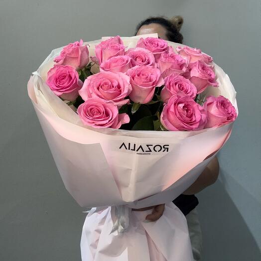 Моно букет из роз 17шт