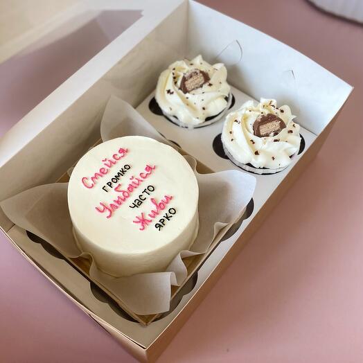 Бенто торт + 2 капкейка