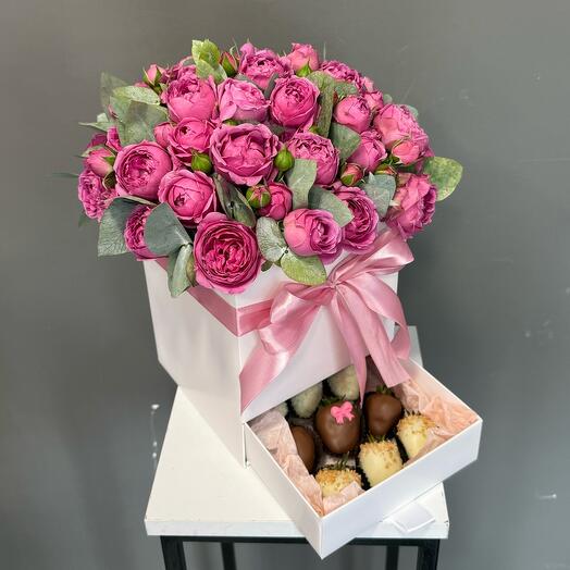 Шкатулка из клубники в  шоколаде