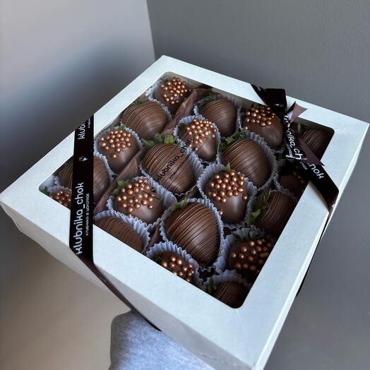 Клубника в молочном шоколаде  BROWN🍓 ( 20 ягод )