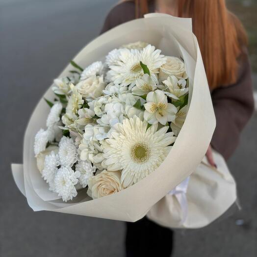 Букет в белых оттенках