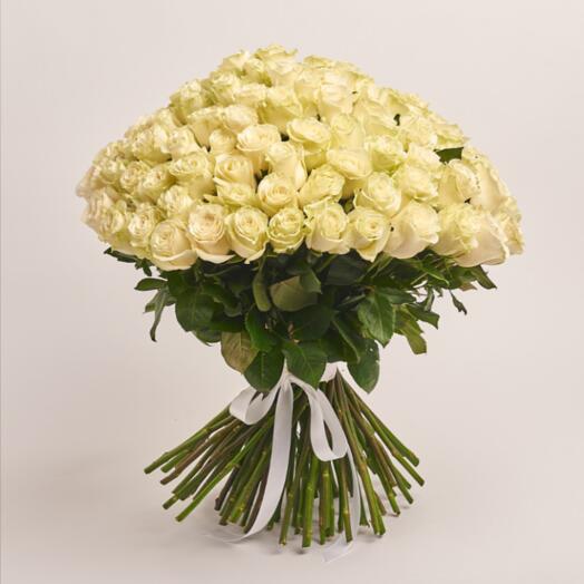 Охапка 101 Роз Мондиаль под ленту арт. 35171