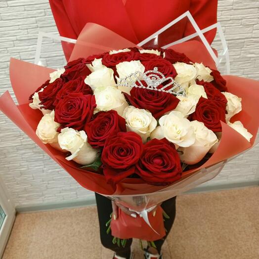 51 роза 🌹 "Моей королеве"