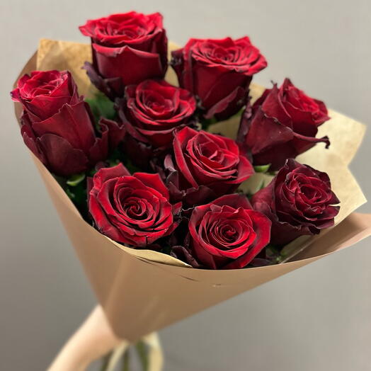 Роза красная эквадор 9 штук