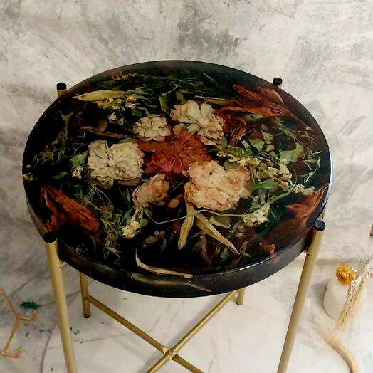 Столик  для интерьера