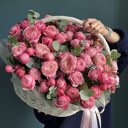 Большая корзина с нежной кустовой розой премиум 🥰