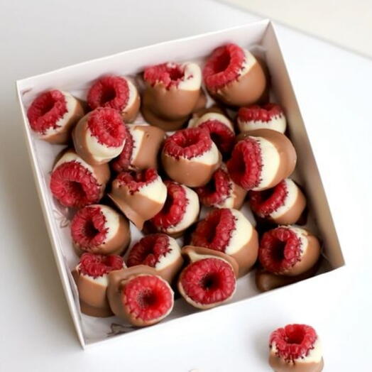 Малина с двойным шоколадом