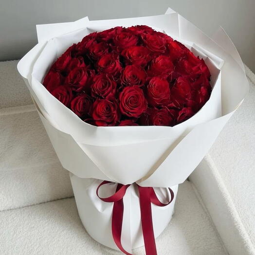 Букет из 50 красных роз