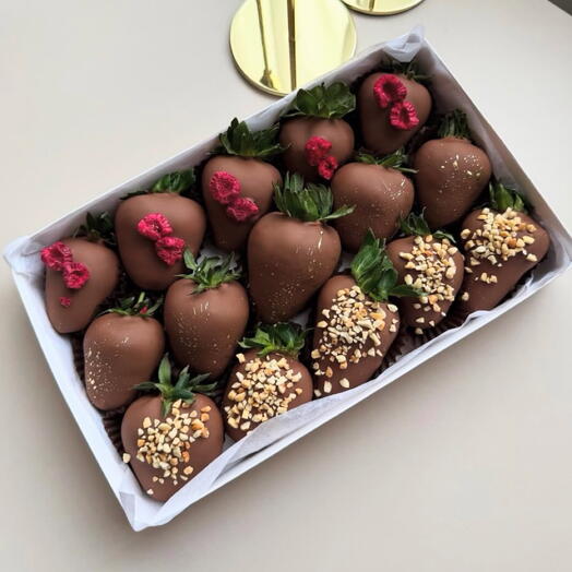 Клубника в шоколаде «Love Box»