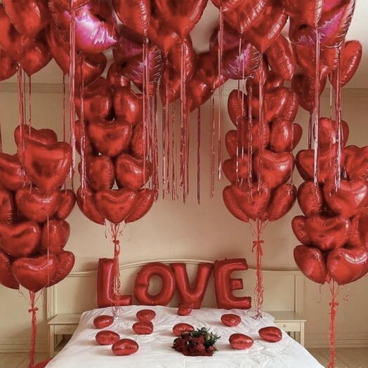 Шары для девушки на 14 февраля Поток любви