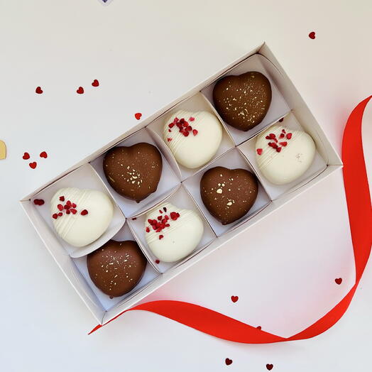 Пирожные «Картошка» в форме сердечек (вкусы «Дубай» и «Рафаэлло»)8 штук