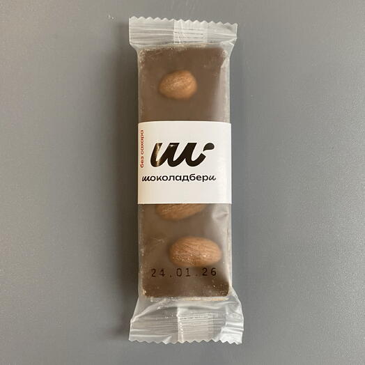 Молочный шоколад с миндалем 25 г