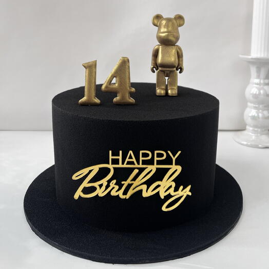 Брутальный детский торт с медведем bearbrick 1,5 кг