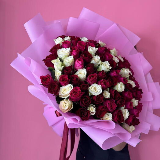 Яркий микс из 101 розы 🌹