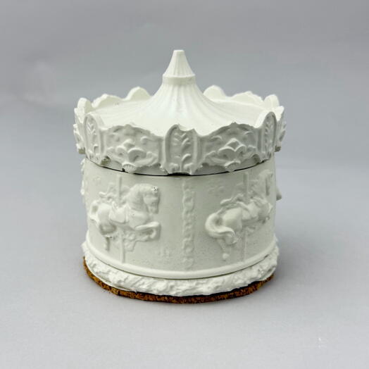 Гипсовая шкатулка «Карусель»