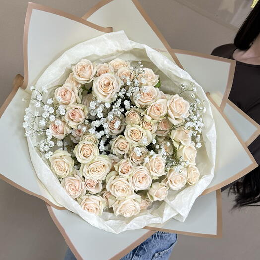 Букет из кустовой роза🌹
