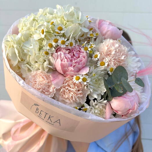Букет с пионами, гортензией 💛🌸