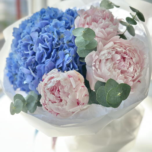 Пионы и голубая гортензия PEONY190