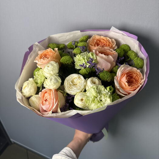 Букет с пионовидными розами 🥭💚🧡