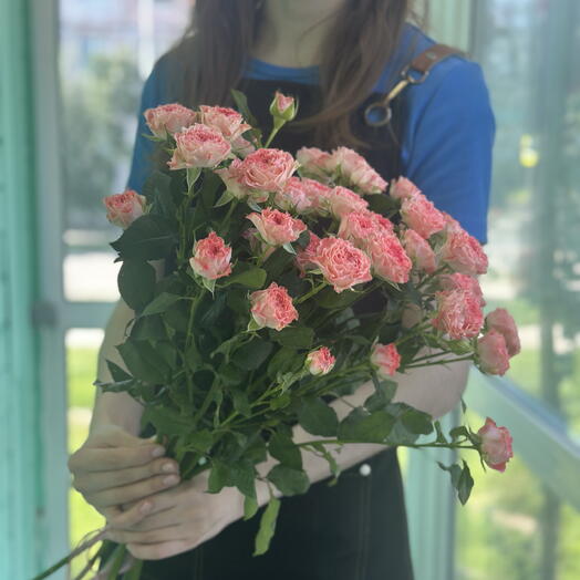 Букет из 7 пионовидных роз