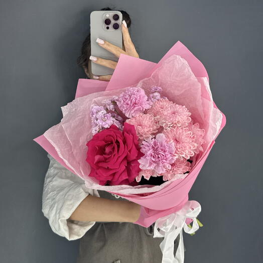 Авторский букет💕 Роза Французская розовая, Маттиола, Диантус и Хризантема