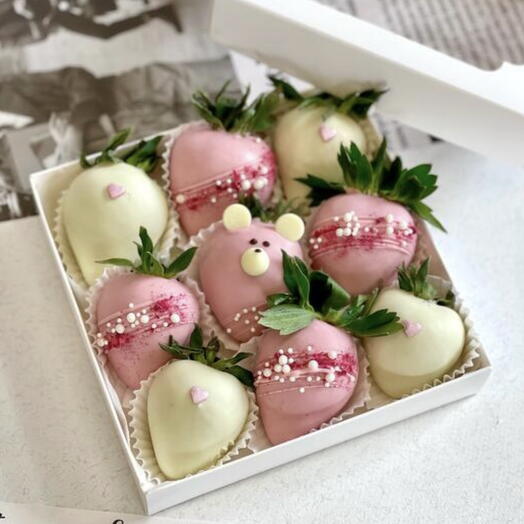 Клубника в шоколаде
Мини мишка🧸🎀