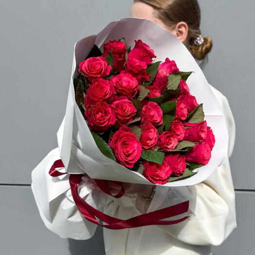 Букет. 25 Ароматных роз. Монобукет 557. Leoraflowers