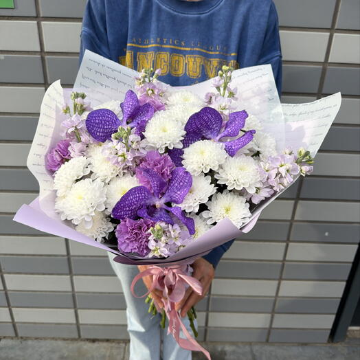 Букет с орхидеями 💜
