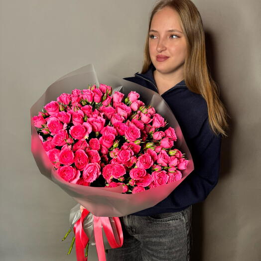 Букет из кустовых роз 15 шт