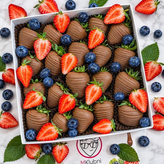 Fresas cubiertas de chocolate BERRY PREMIUM (16-25 bayas)