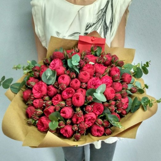 Gran ramo de Rosas red Piano
