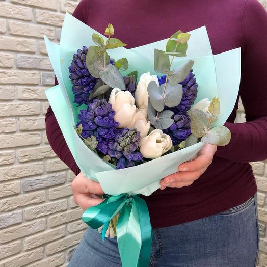 Ramo de Tulipanes blancos y jacintos