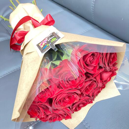 Bouquet of red roses