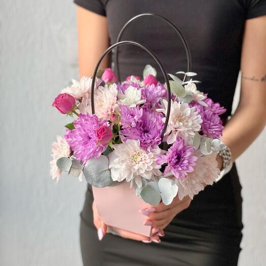 Flores persistentes en el bolso